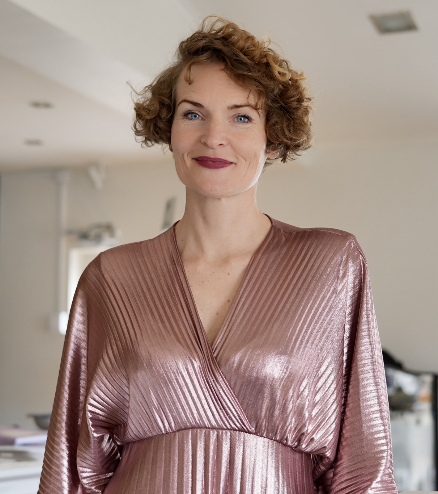 Stefanie Bruns — AUTHENTIC VOICE